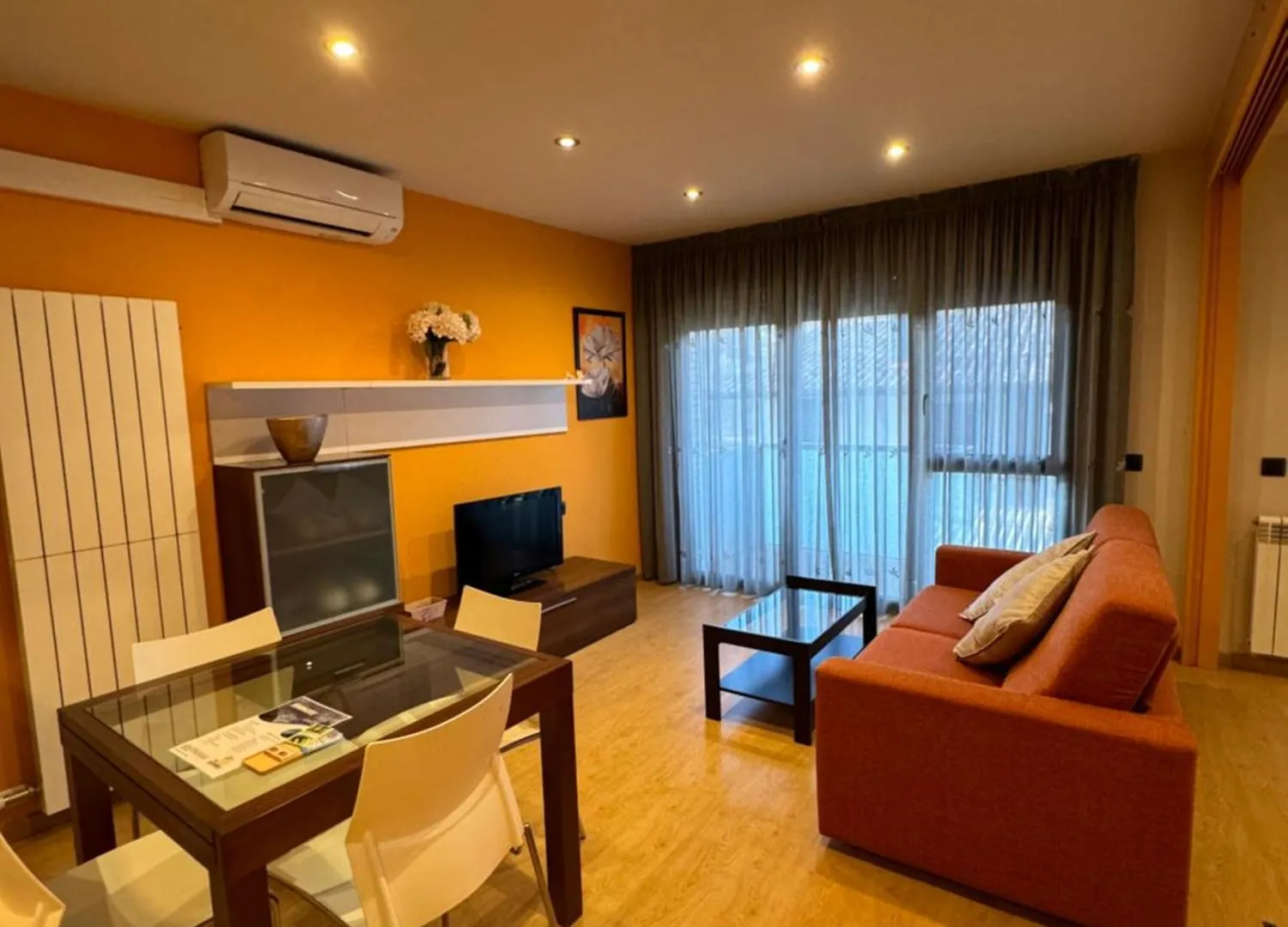 Apartamentos Turisticos Can Rocamora Aren 0*,  Spain
